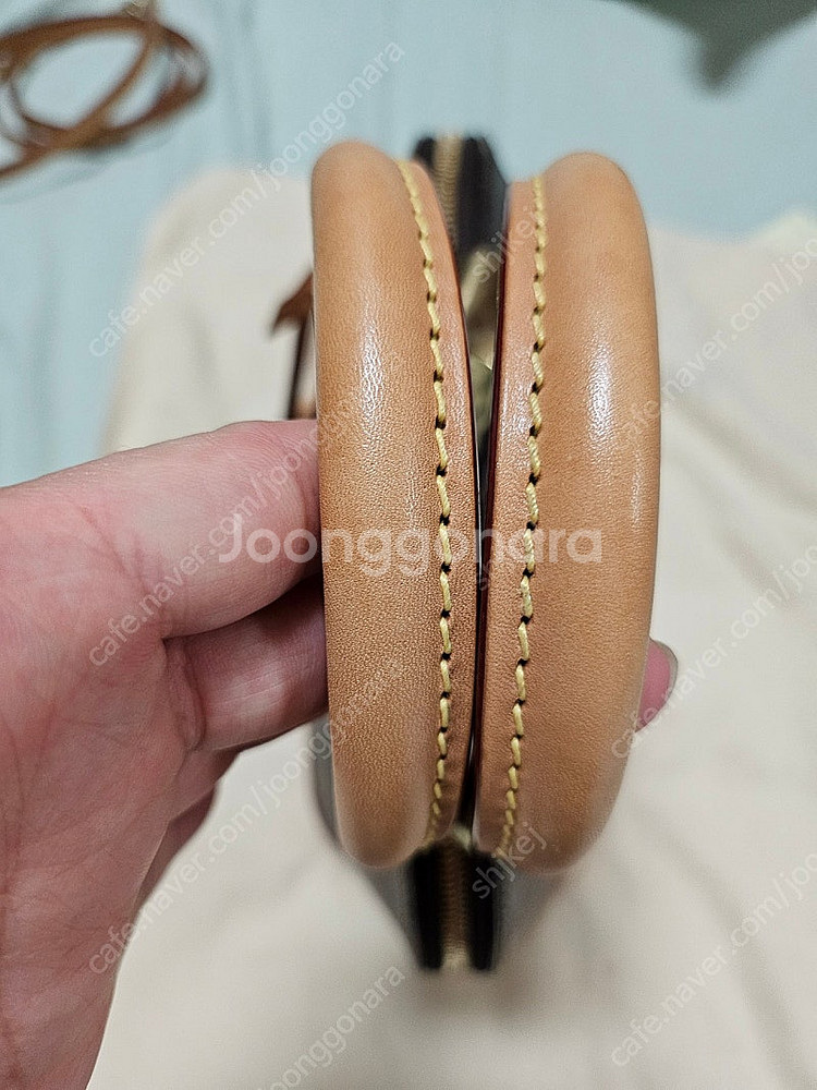 루이비통 알마bb 가방 판매해요--7