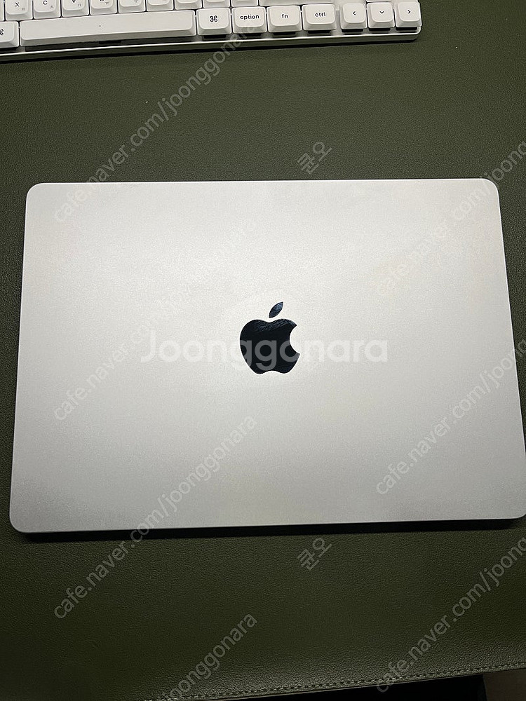 M2 맥북 에어 10코어 고급형 16gb 512gb 실...--0