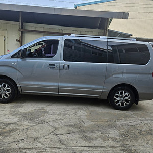 ^^판매 캠핑카^^ 그랜드 스타랙스 모던 스페샬 4륜구동 <2016년11월28일. 85,406km (2017년식)>