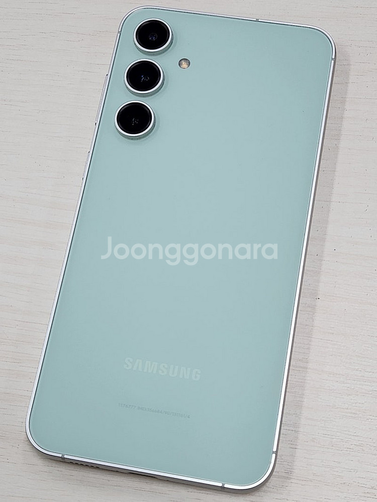 갤럭시 S23FE 민트색상 256용량 새상품컨디션 초S급 단말기 32만 판매합니다--2