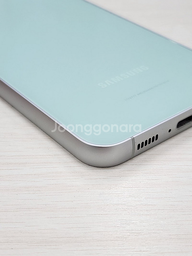 갤럭시 S23FE 민트색상 256용량 새상품컨디션 초S급 단말기 32만 판매합니다--5