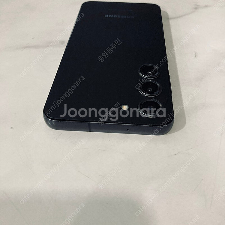 갤럭시 S23 블랙 256용량 잔상없구 깨끗한기기 34만원 판매합니다!--3