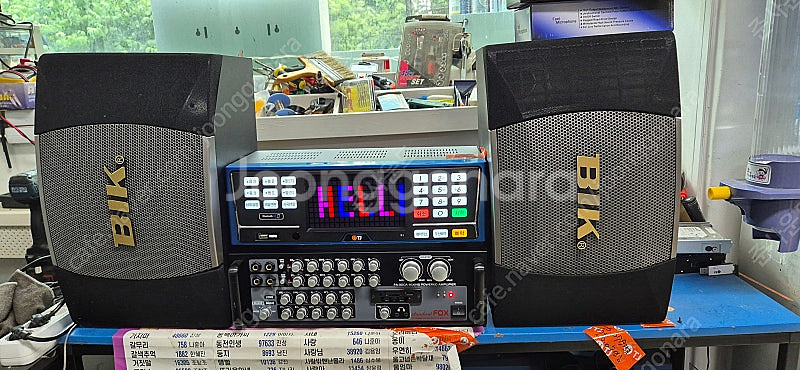 (선물추천)선반식 노래방기계 세트 판매합니다.--0