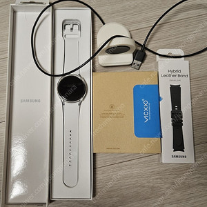 갤럭시워치4 화이트 40mm wifi 모델
