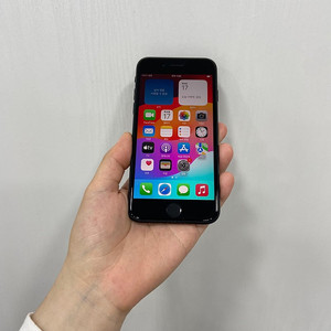 97211 아이폰SE3 64기가 블랙 팝니다 19만원