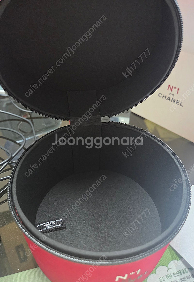 샤넬 파우치 새상품--2