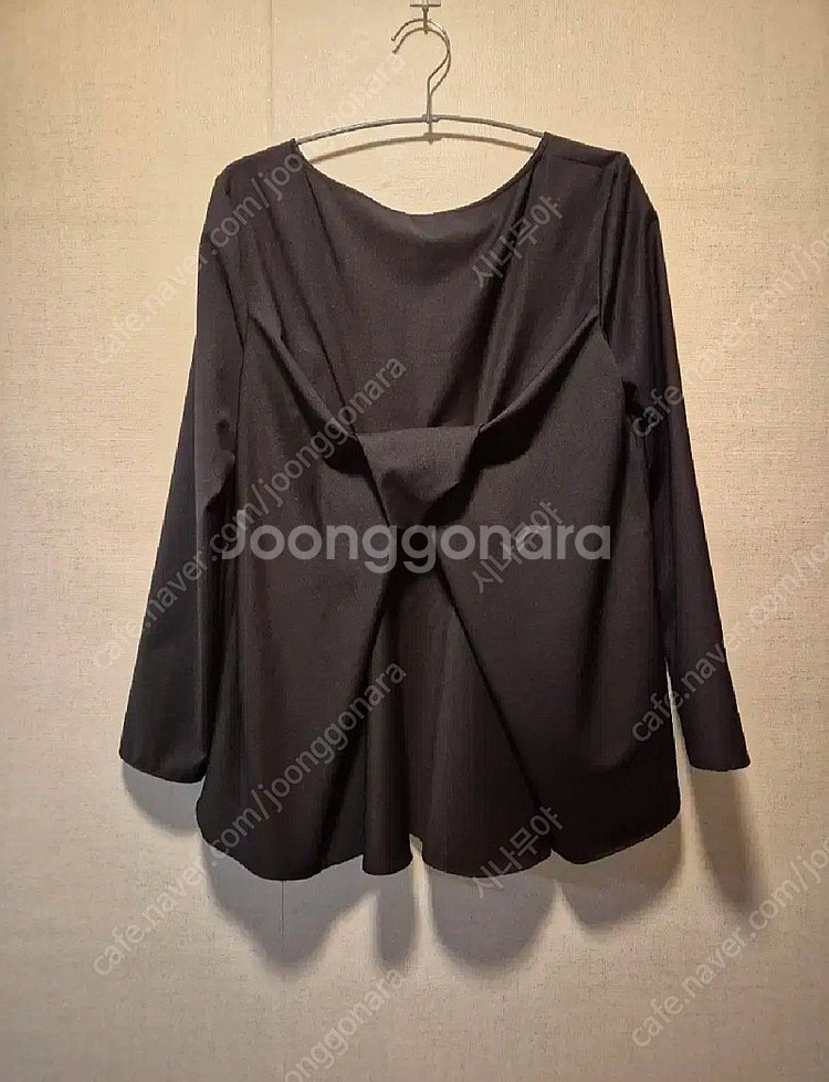 거의새옷 COS wool 100% 뒷모습 있븐 블라우스...--0