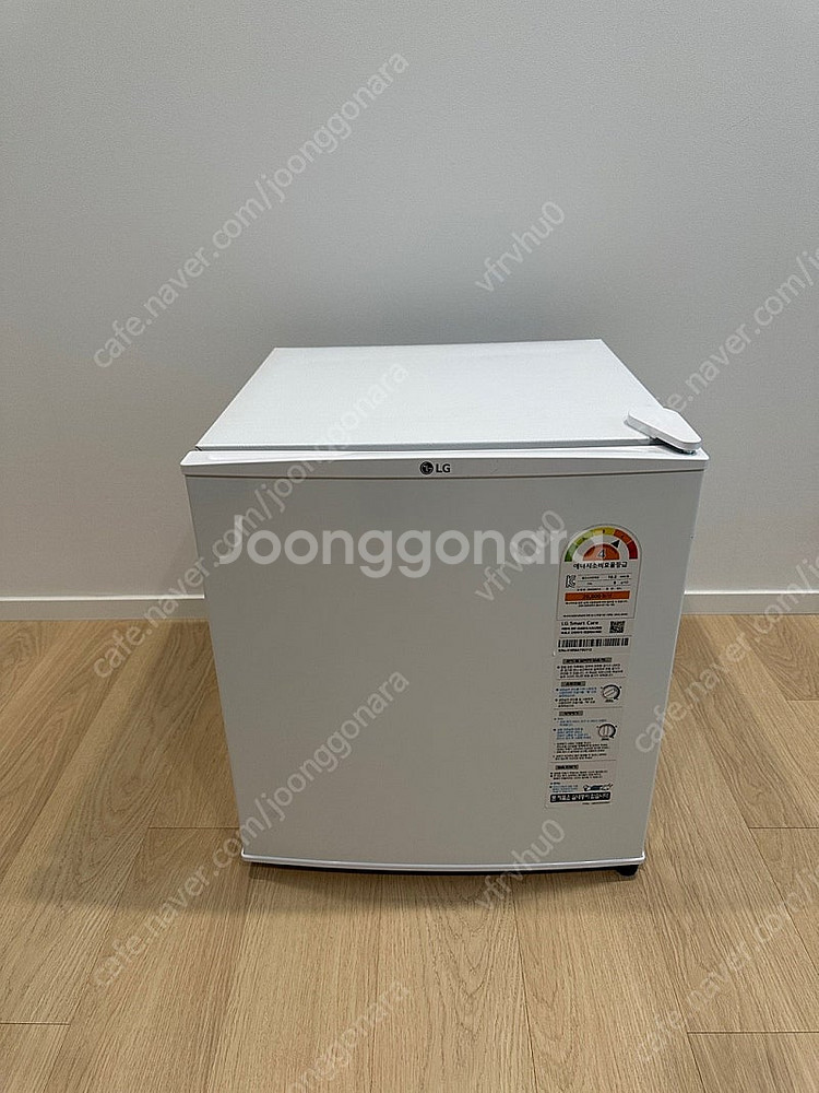 LG 소형 냉장고 1도어 43L 새제품--0