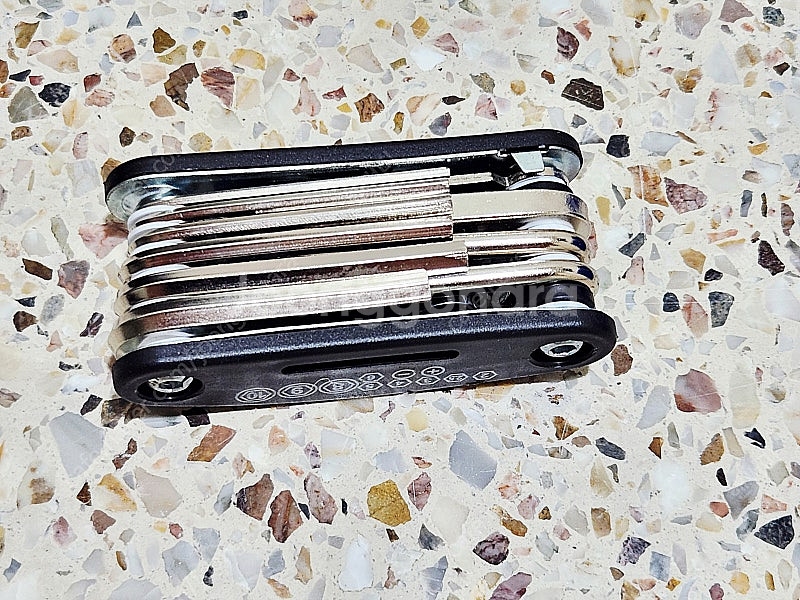 카르닉 고글, 자전거 펌프, 멀티 6각 렌치 세트 판매...--7