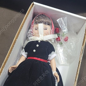 벳시 맥콜 피아노 리사이틀 8인치