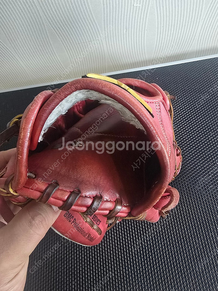 야구글러브 여러개 팝니다--9