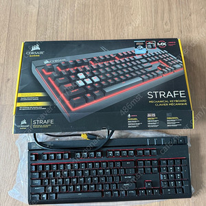 커세어 strafe 갈축 red led 키보드 팝니다