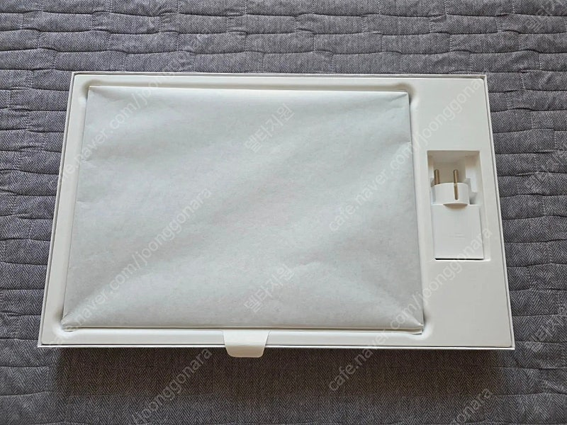 삼성 갤럭시 북4 엣지 14인치(NT940XMA-KC01B) 팝니다--1