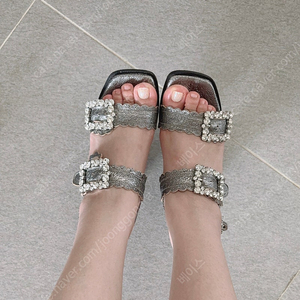 슈콤마보니 스와로브스키 샌들 36(230-235)당일배송