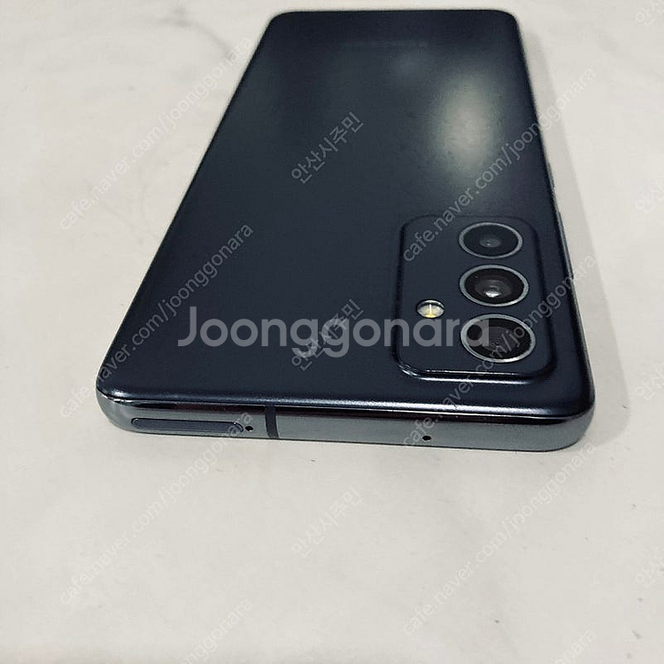 갤럭시 퀀텀2 블랙 128기가 매우깨끗한기기 7만8천원...--3