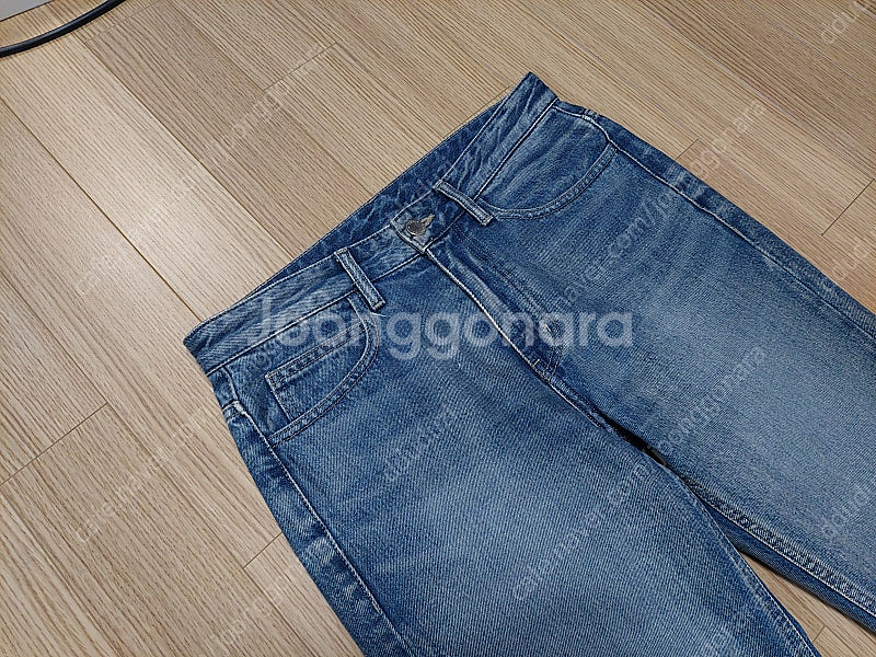 솔리드 옴므 23SS 블루 스트레이트 크롭진 판매합니다--4