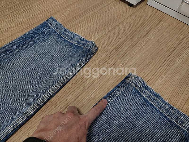 솔리드 옴므 23SS 블루 스트레이트 크롭진 판매합니다--9