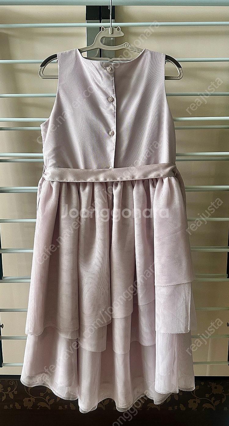 H&M 여아 드레스(7-8y) 판매합니다.--2