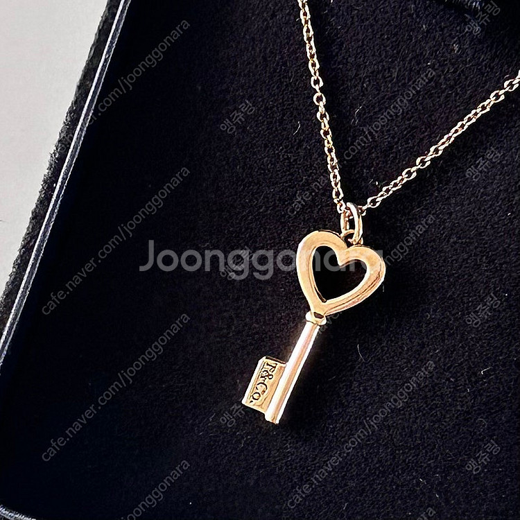 티파니앤코 하트 미니 키 18k 목걸이--1