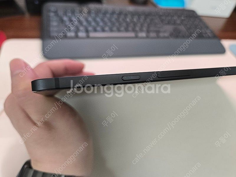갤럭시 탭 s8 울트라 5g 256기가 판매합니다.--2