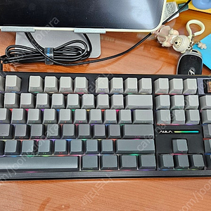 독거미 f108 pro 카라멜라떼축 팝니다.