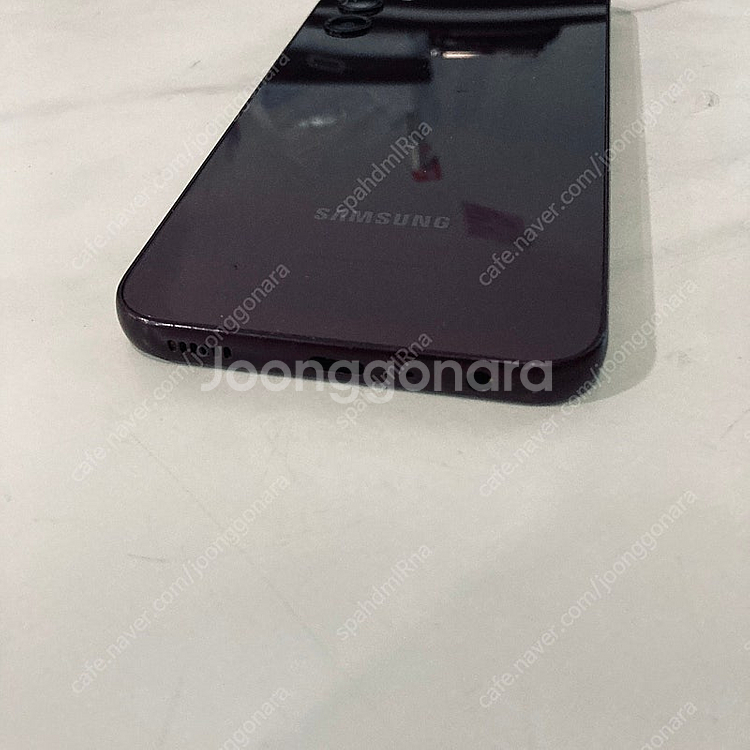 갤럭시 A24 다크레드 128기가 잔상없는기기 7만8천원 판매합니다!--2