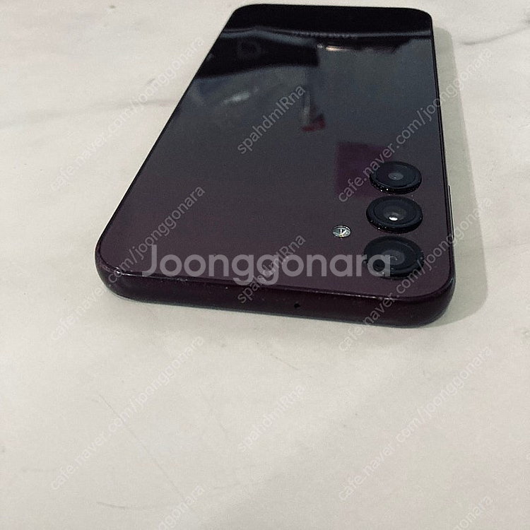 갤럭시 A24 다크레드 128기가 잔상없는기기 7만8천원 판매합니다!--3