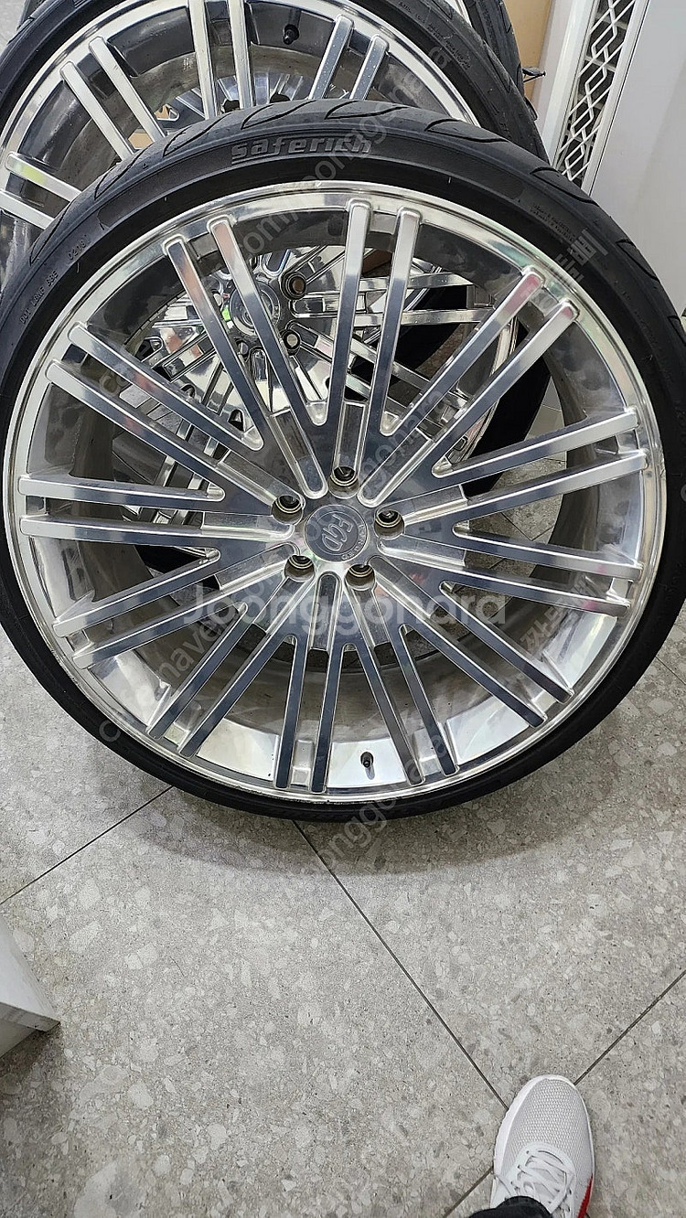 24인치휠타이어 FORGED 단조휠 1300,000원--8