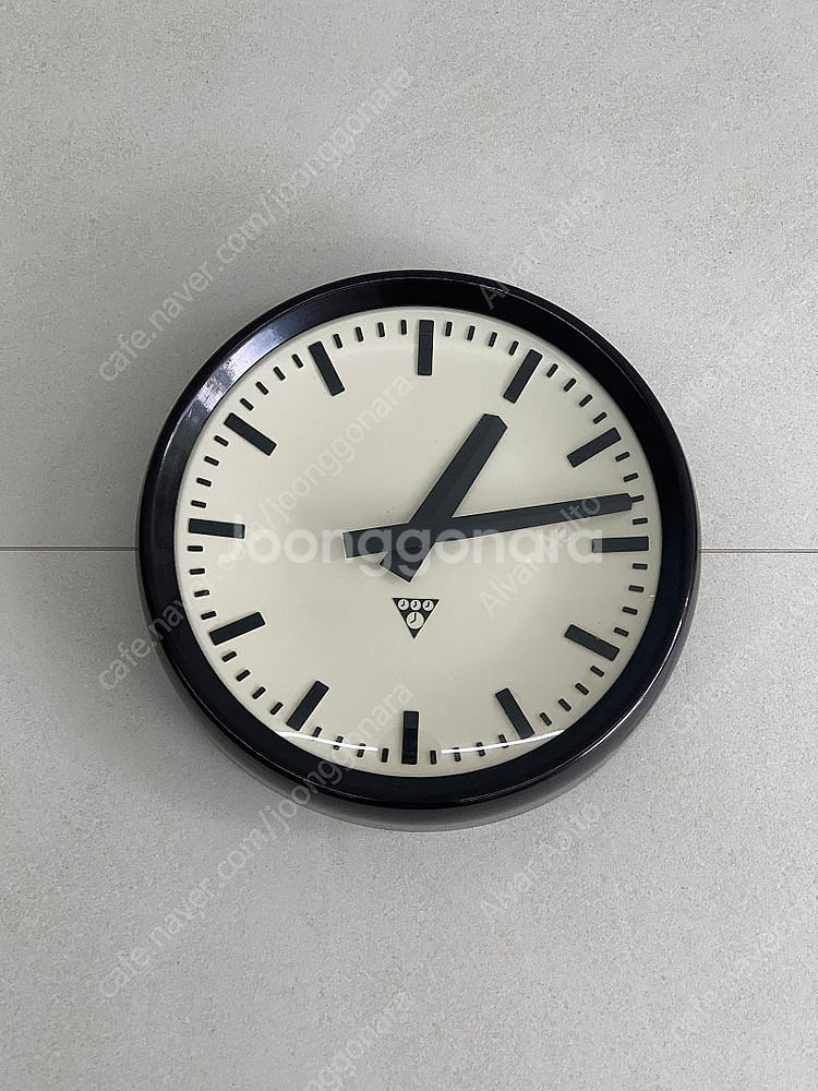 프라고트론 벽시계 32cm--1