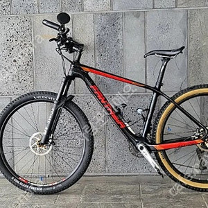 엘파마 환타지아 s7 s8300 mtb자전거 판매 및 대차 합니다.