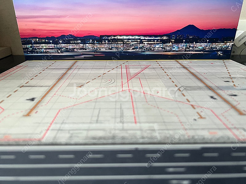 1:400 하네다 공항(배경 포함) 디오라마 판매합니다...--1