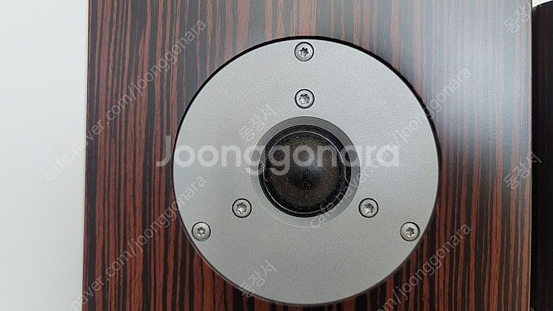 Dynaudio(다인오디오) Excite X18 북셀프...--9