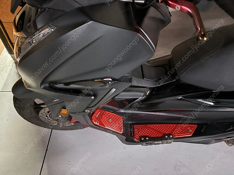 22년식 포르자350 2만km 판매--3