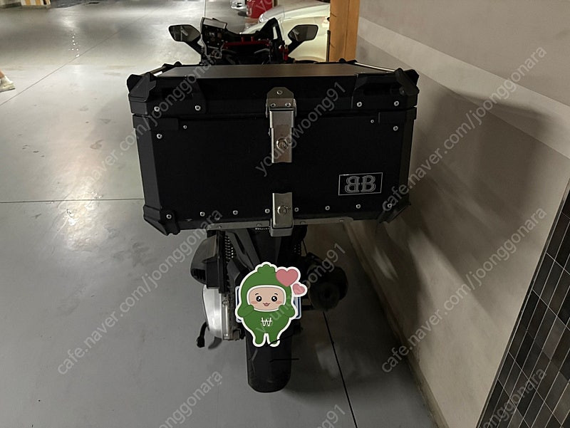 22년식 포르자350 2만km 판매--6