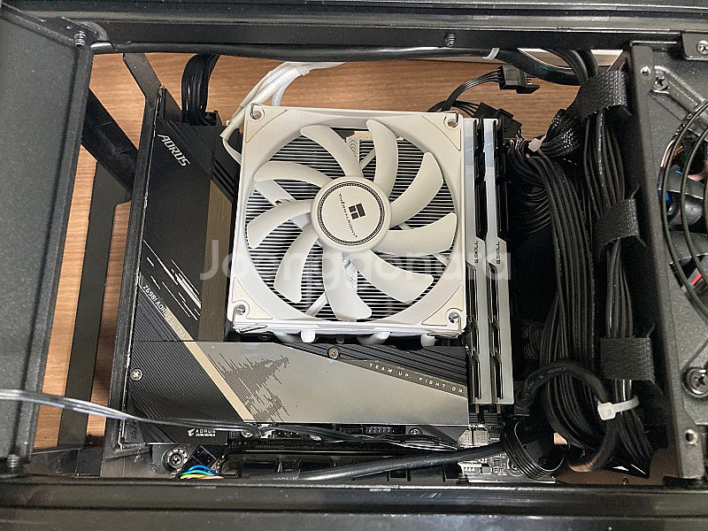 NZXT H1 ITX시스템 (12600k/Z690i a...--2