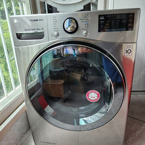 LG 건조기 19년형 RH16VH(건조용량 16kg) 팔아요.