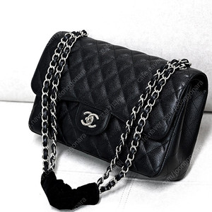 샤넬 클래식 캐비어 가방 23번대 초급처!