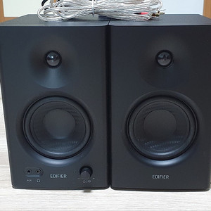 Edifier MR4 스피커 블랙 팝니다