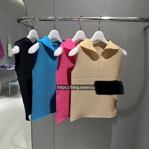 (새제품) 미 이세이미야케 카라스트레치 탑 ( 도쿄매장 한정)