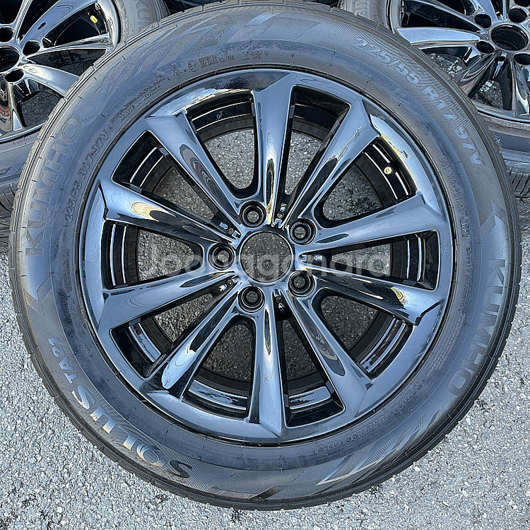 BMW 17인치 5시리즈 F10 520D 정품 휠타이어 225 55 17--1
