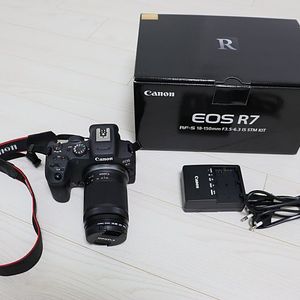 캐논 EOS R7 미러리스 고배율줌렌즈와함께 175만에팝니다