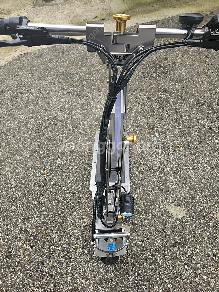위페드 FF2 72v 볼트업 전동킥보드 팝니다.--0