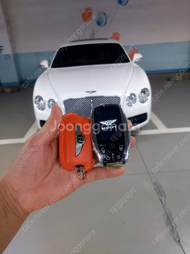 벤틀리 플라잉스퍼 모든연식 자동차키를 최신형 벤틀리 타...--0