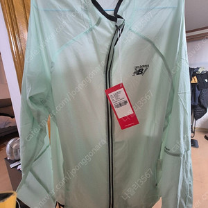 뉴발란스 초경량 바람막이 xl(105)