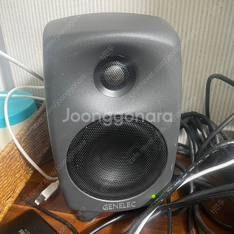 Genelec 8020D--1
