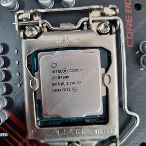 i7-8700K, Z390보드 세트팝니다.