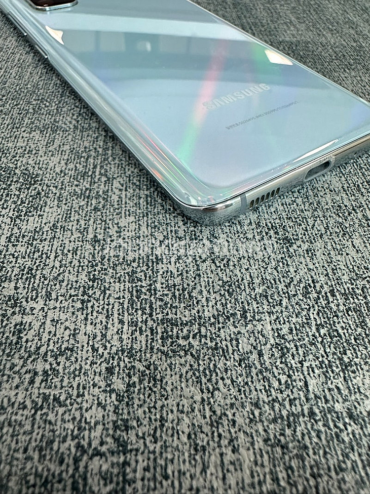 (KT) 갤럭시S20 128기가 블루색상 무잔상급 깨끗한폰 14만원 판매해요--8