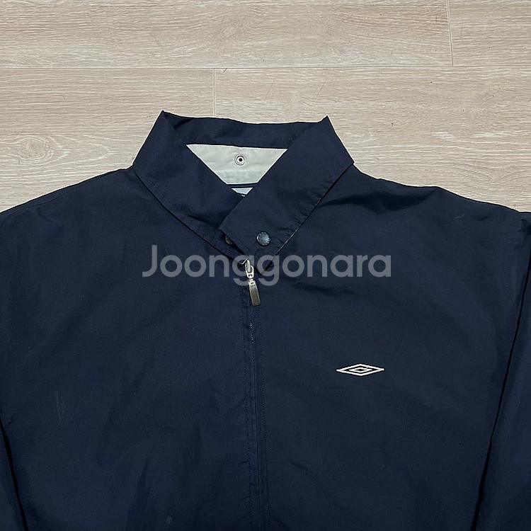 엄브로 올드스쿨 카라 바람막이 집업자켓 XL/105--1