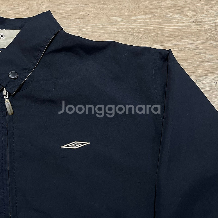 엄브로 올드스쿨 카라 바람막이 집업자켓 XL/105--3