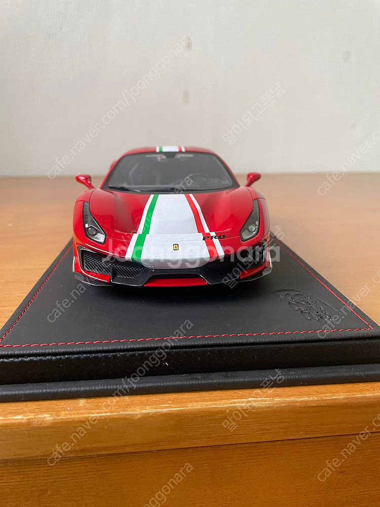 1:18 bbr 페라리 488 피스타 필로티 판매합니다~--1